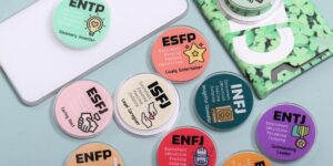 클롭CLOB MBTI 맥세이프 스마트톡